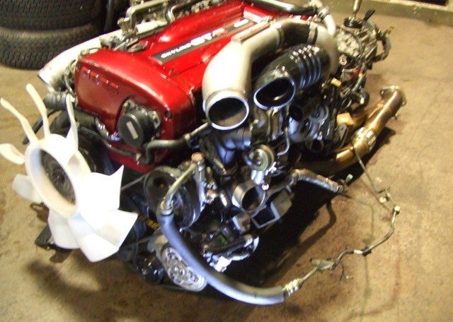 JDM NISSAN SKYLINE GTR RB26DETT R34 ENGINE WITH 6 SPEED GETRAG MT TRANSMISSION - Image 7