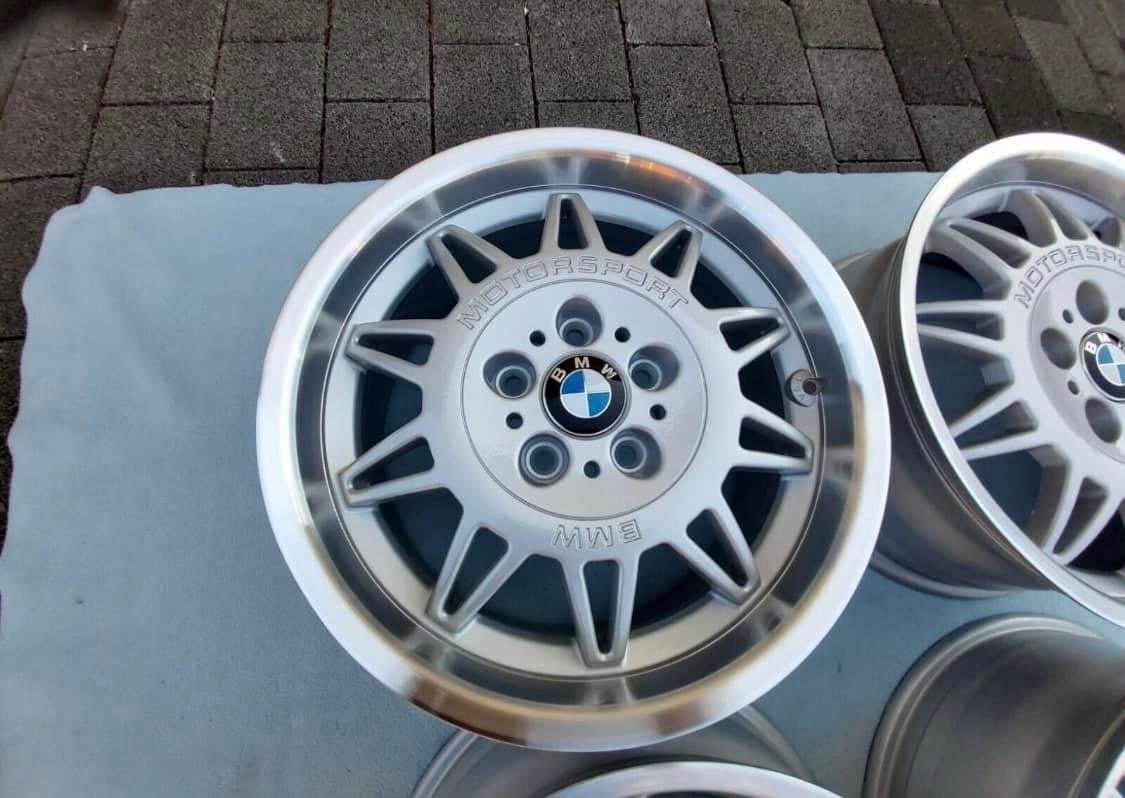 BMW E36 M3 STYLE 22 DS1 WHEELS, 7.5 x 17 INCH, RESTORED AND NEW COATED - Image 5
