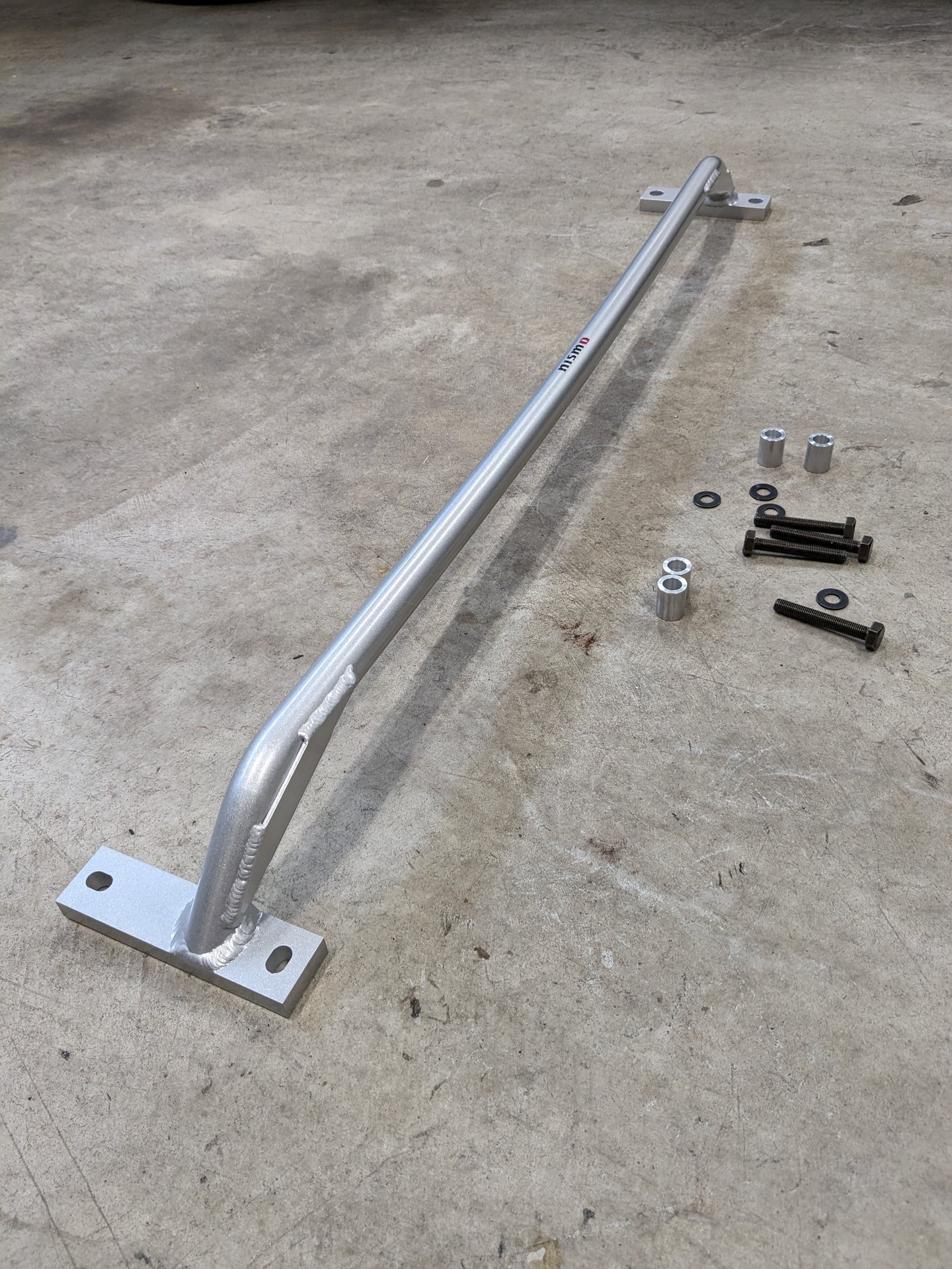 Nismo R32 chassis reinforcement in the trunk - Image 2