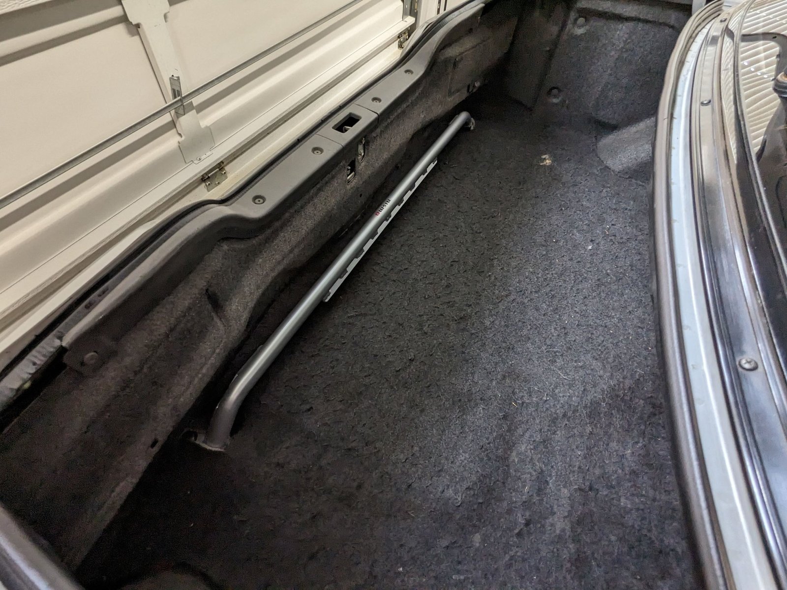 Nismo R32 chassis reinforcement in the trunk - Image 5